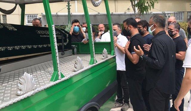 Kardeşinin ölümüyle yıkılan Alişan'dan yeni paylaşım: Allah'ım tüm hastalara şifa versin