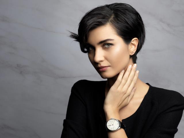 Tuba Büyüküstün'den hayranlarına üzen haber! Koronavirüse yakalandı, dizisinin çekimleri durduruldu