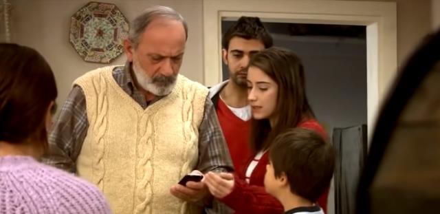 Metin Çekmez'in ani ölümü rol arkadaşı Hazal Kaya'yı yıktı: Çok üzgünüm