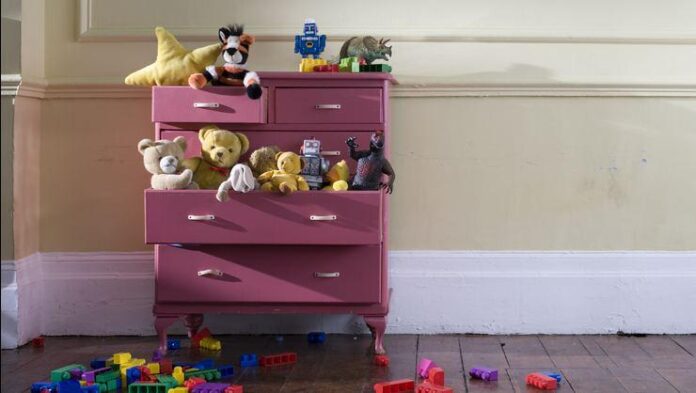 Çocuğunuzun oyuncaklarını böyle temizliyorsanız risk büyük!