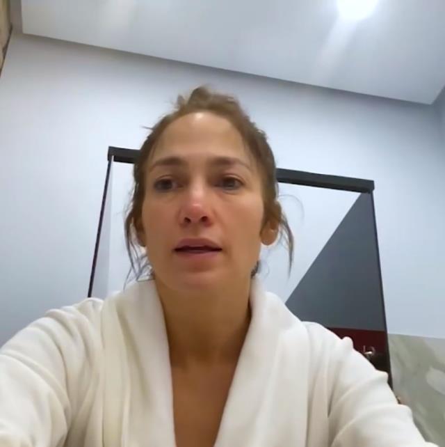 52 yaşındaki Jennifer Lopez'in makyajsız hali görenleri şaşırttı
