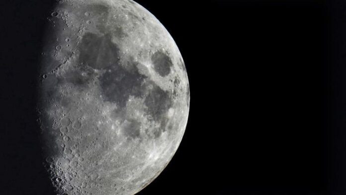 Uzay çöpü birkaç saat sonra Ay'a çarpabilir