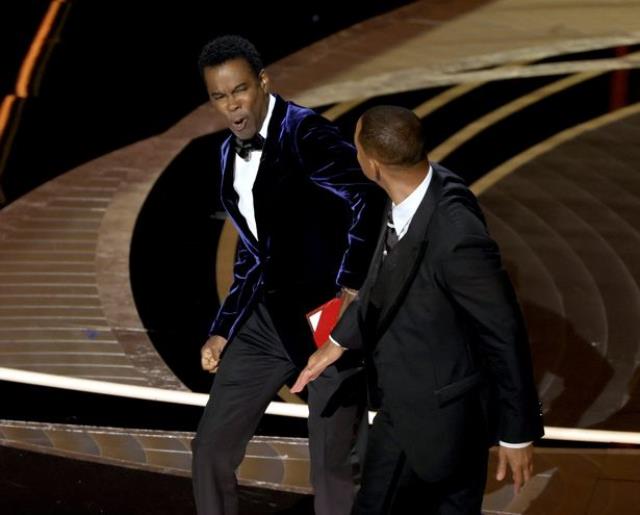 Oscar Töreni'nde büyük skandal! Will Smith 'Karımın adını ağzıma alma' diyerek komedyeni yumrukladı