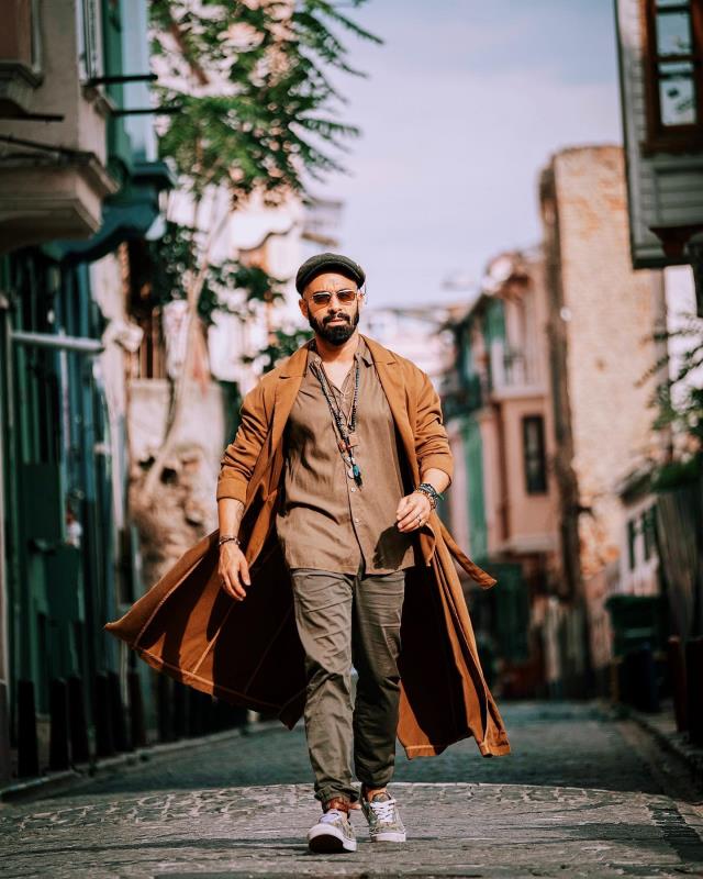 Şarkıcı Gökhan Türkmen, kendi tarzından esinlenerek giyim markası kurdu