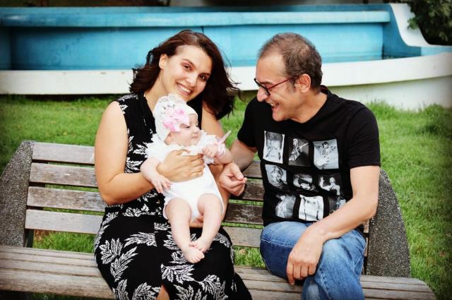 Ünlü oyuncu Feride Çetin'in sinema yazarı eşi Murat Özer, son yolculuğuna uğurlandı