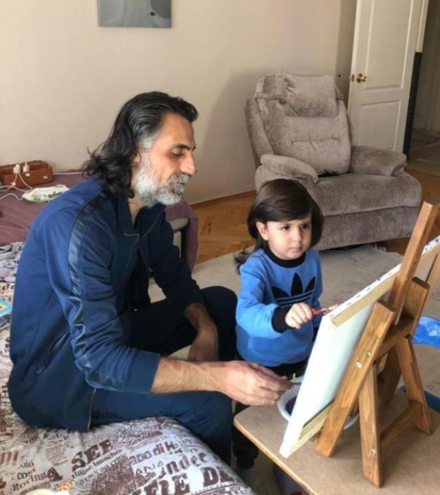 Kenan Çoban'ın oğluyla fotoğrafını görenler 'Çocuk direkt Abdülhey olarak doğmuş' yorumları yapıyor