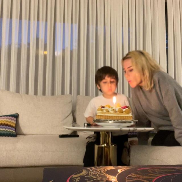 Yeni yaşını oğluyla kutlayan Ece Erken'den duygusal paylaşım: Oğlum için kanadımı çırpacağım