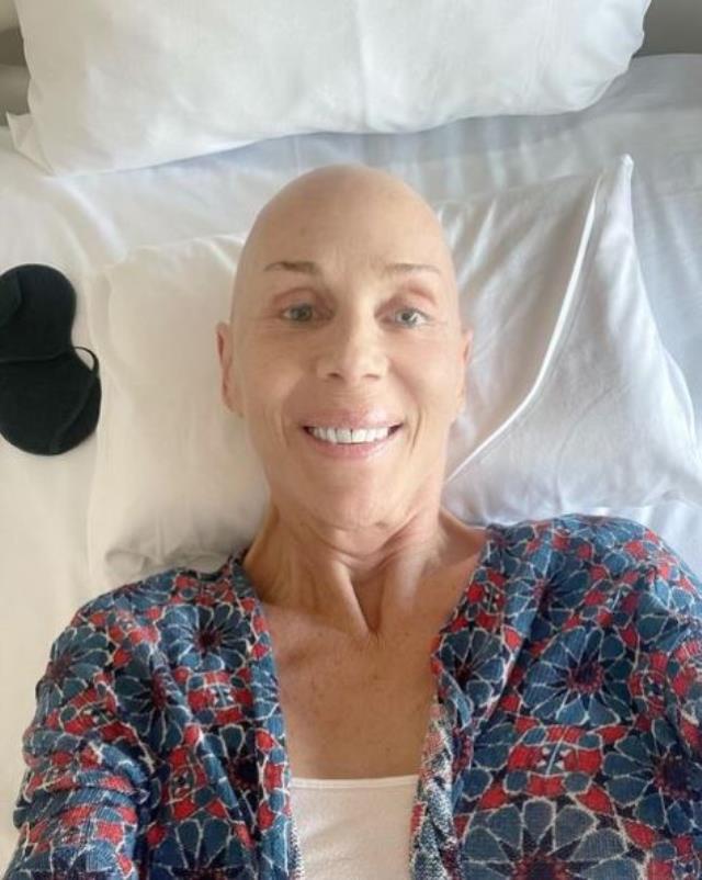 Akciğer kanseri tedavisi gören Billur Kalkavan, hastaneden fotoğrafını paylaştı