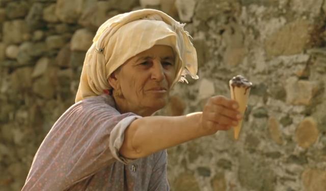 Dondurmam Gaymak filminin 'Çoban Teyze'si hayatını kaybetti