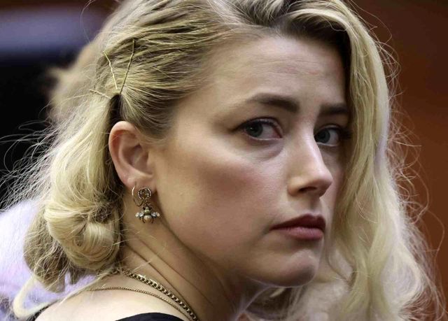 Hakaret davasını kaybeden Amber Heard, Johnny Deep'e 15 milyon dolar tazminat ödeyecek