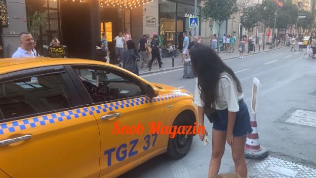 Oyuncu Pelin Akil, İstanbul'un göbeğinde yarım saatten fazla taksi bekledi