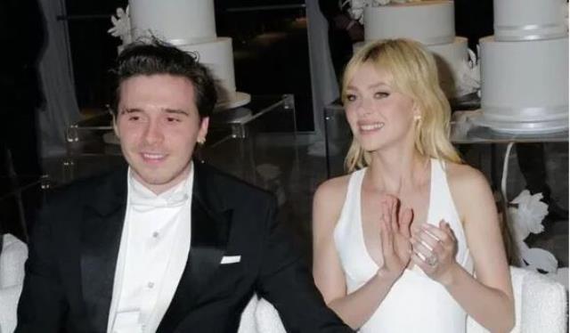 Dünyaca ünlü yıldız Beckham'ın oğlundan şok eden hareket! Evlilik yıl dönümlerinde karısının çıplak fotoğrafını paylaştı