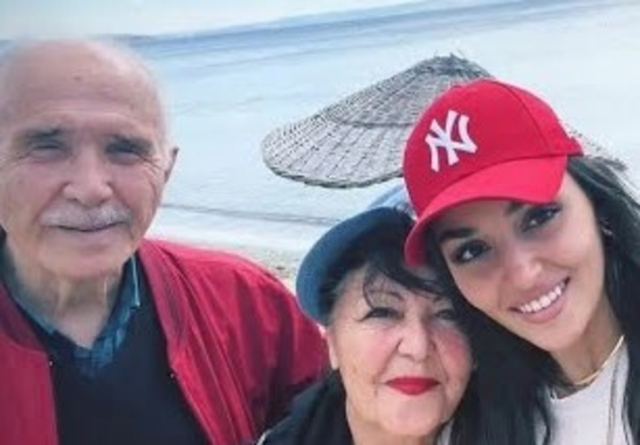 Ünlü oyuncu Hande Erçel'i yıkan ölüm haberi