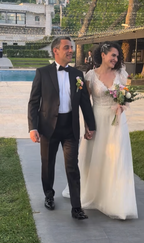 Geçtiğimiz ay nikah masasına oturan Dağhan Külegeç ile Tuğba Aytaş düğün yaptı