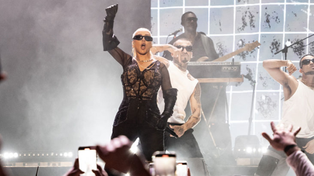 Bilet fiyatı 1 milyon TL'yi bulmuştu! Türkiye'deki ilk konserini veren Christina Aguilera'ya yoğun ilgi