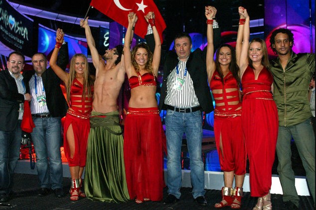 Çukur dizisinin 'Kemal'i Uğur Yıldıran'ın asıl mesleği dansçılık çıktı