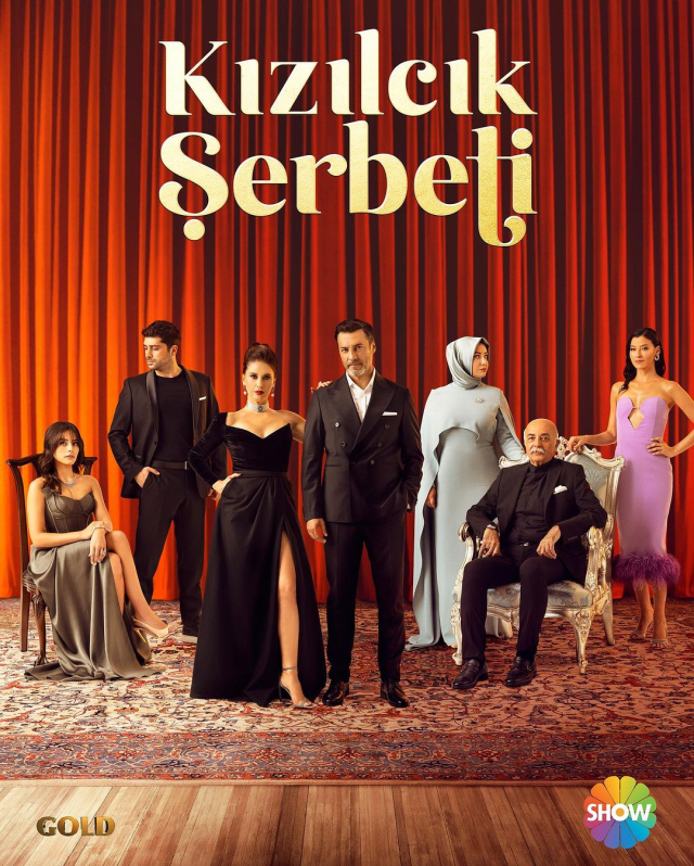 Kızılcık Şerbeti'nin 2. sezon afişinde Ceren Karakoç'un olmaması hayranlarını kızdırdı