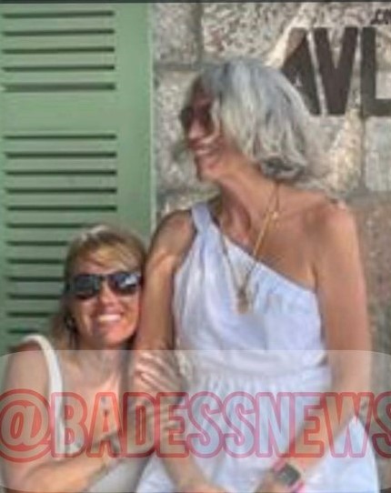 Serenay Sarıkaya'nın annesi Umay Seyhan'ın yasak aşkının karısıyla fotoğrafı çıktı
