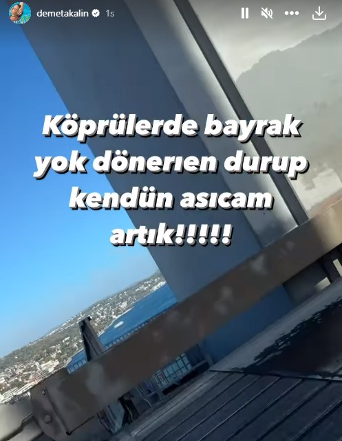 Köprülere Türk Bayrağı asılmadığını gören Demet Akalın'dan tepki: Kendim asacağım artık