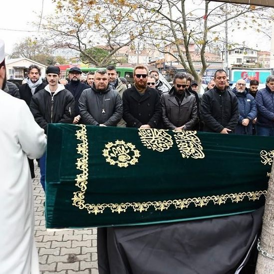 Oyuncu Hilal Altınbilek'in babası hayatını kaybetti