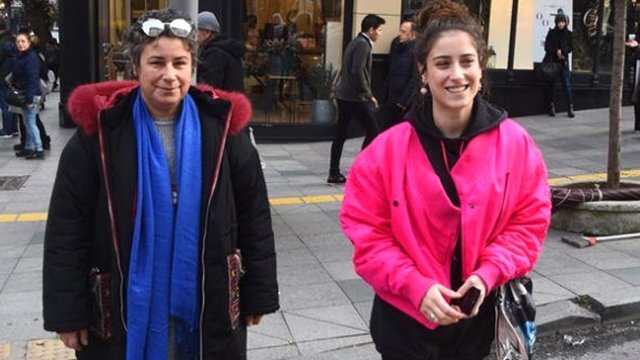 Hazal Kaya'nın annesi kiracısıyla birbirine girdi: Ya 15 bin lira yatır, ya çık