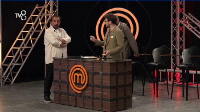 MasterChef'te bir ilk! Tabaklarından kılçık çıkan 3 yarışmacı elendi