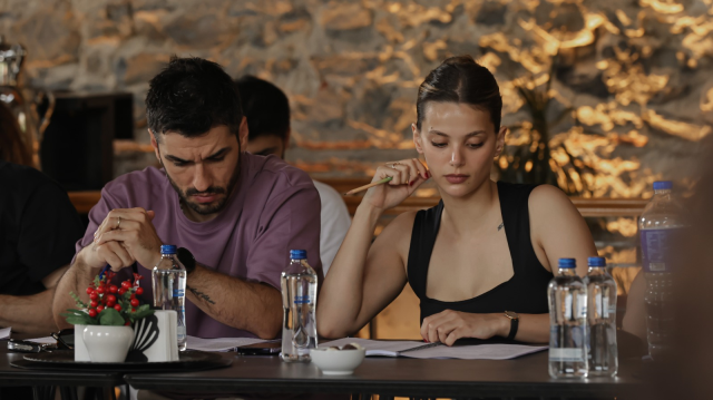 Usta isimler aynı kadroda! Siyah Kalp dizisinin oyuncularından ilk kareler geldi